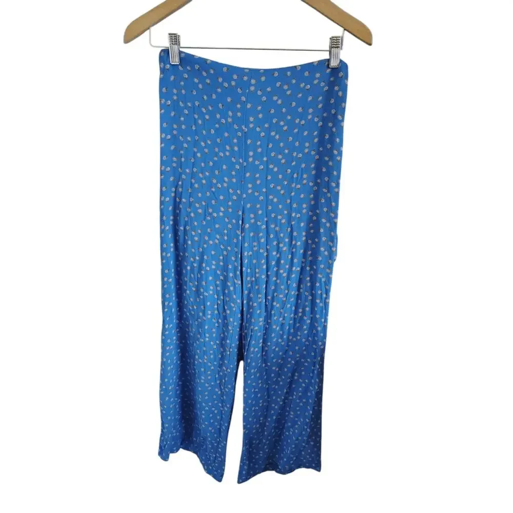 Free People bust chest